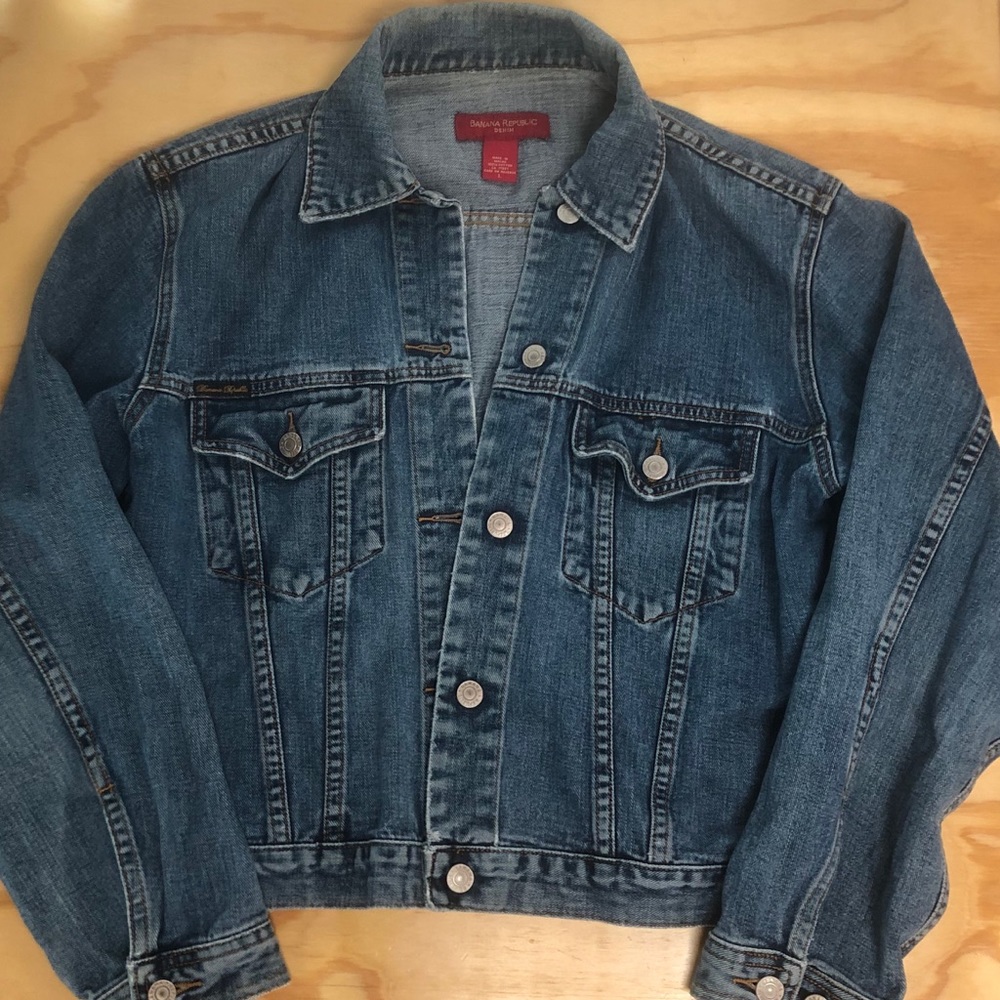 Retro Fit Medium Wash Denim Banana Republic Jacket